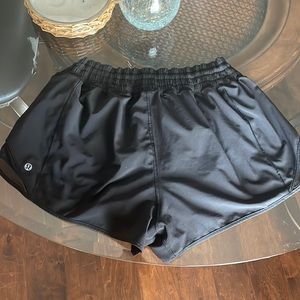 COPY - Lululemon 2.5" Hotty Hot Shorts, Size 14 - Black